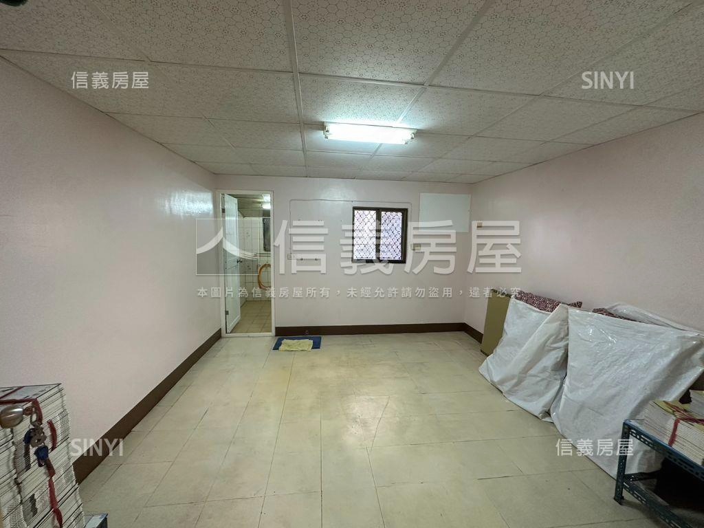 近高醫整理過巷透房屋室內格局與周邊環境