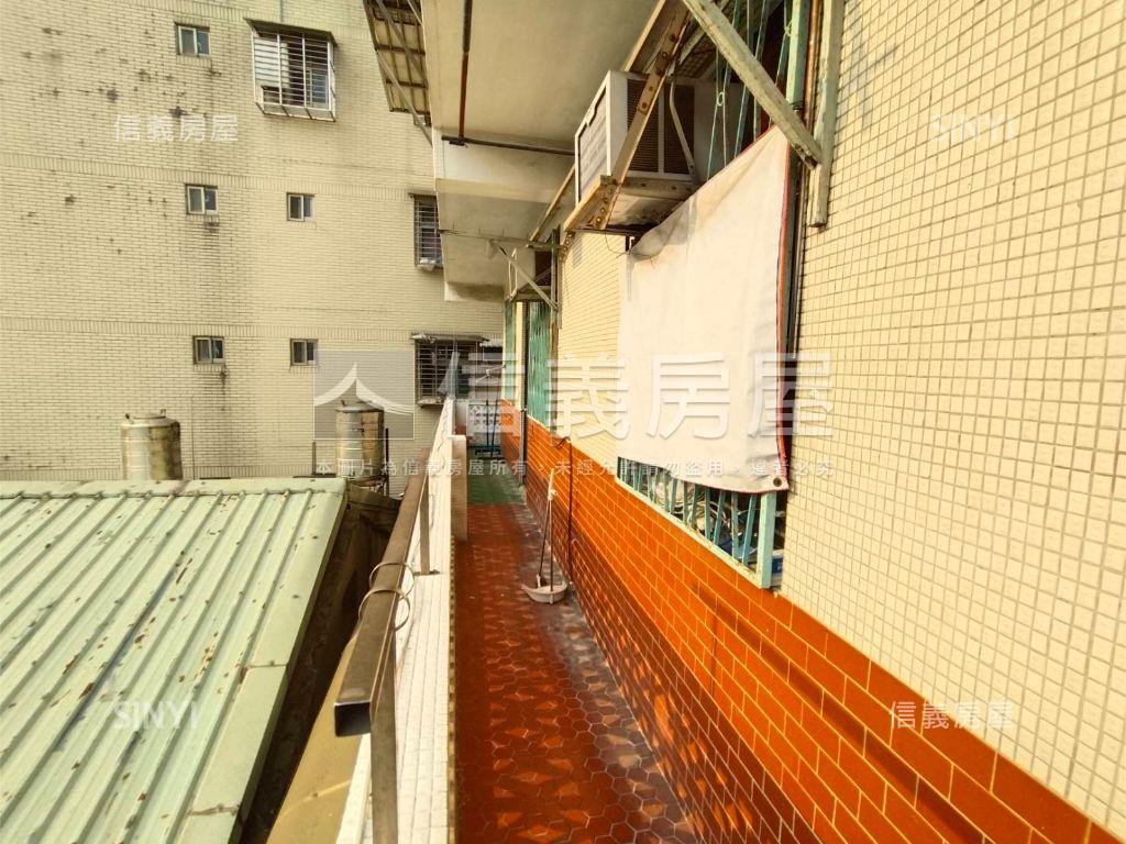 大同南路３樓收租黃金寶房屋室內格局與周邊環境