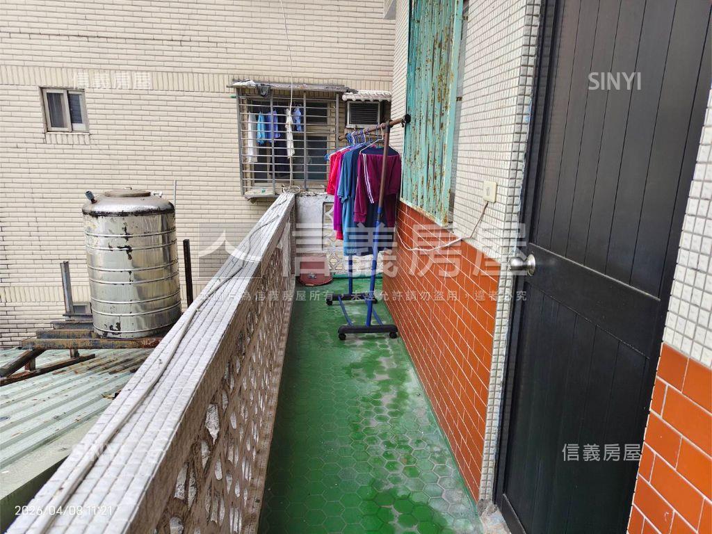 大同南路３樓收租黃金寶房屋室內格局與周邊環境