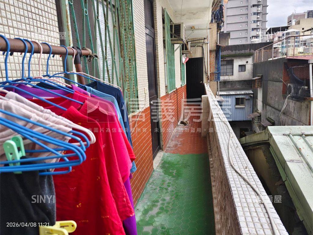 大同南路３樓收租黃金寶房屋室內格局與周邊環境