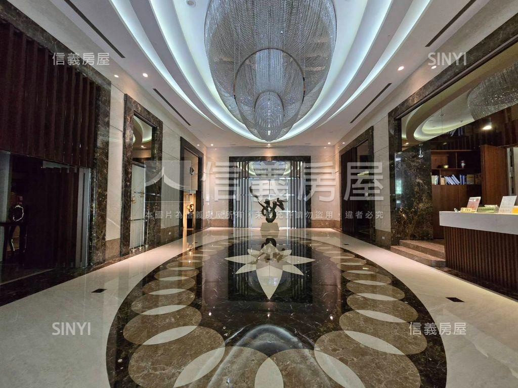 兆之丘大面寬挑高店面房屋室內格局與周邊環境