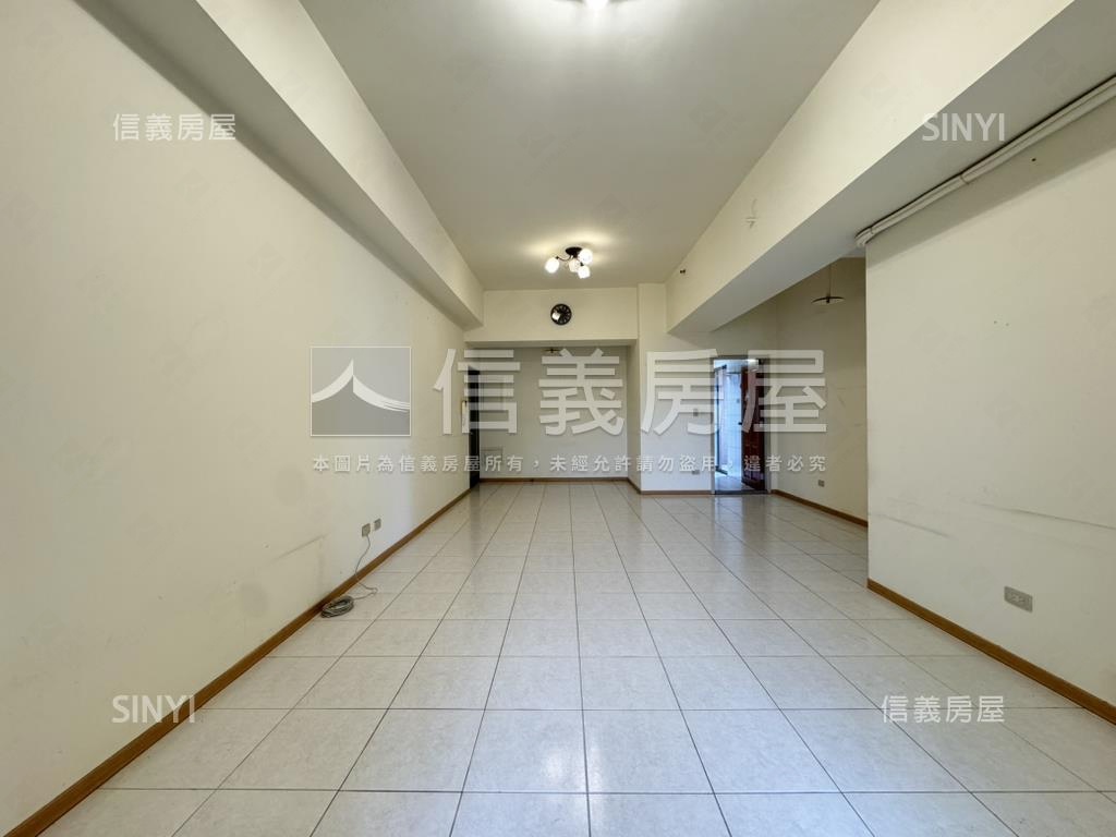 中和捷運四知新城四房車位房屋室內格局與周邊環境