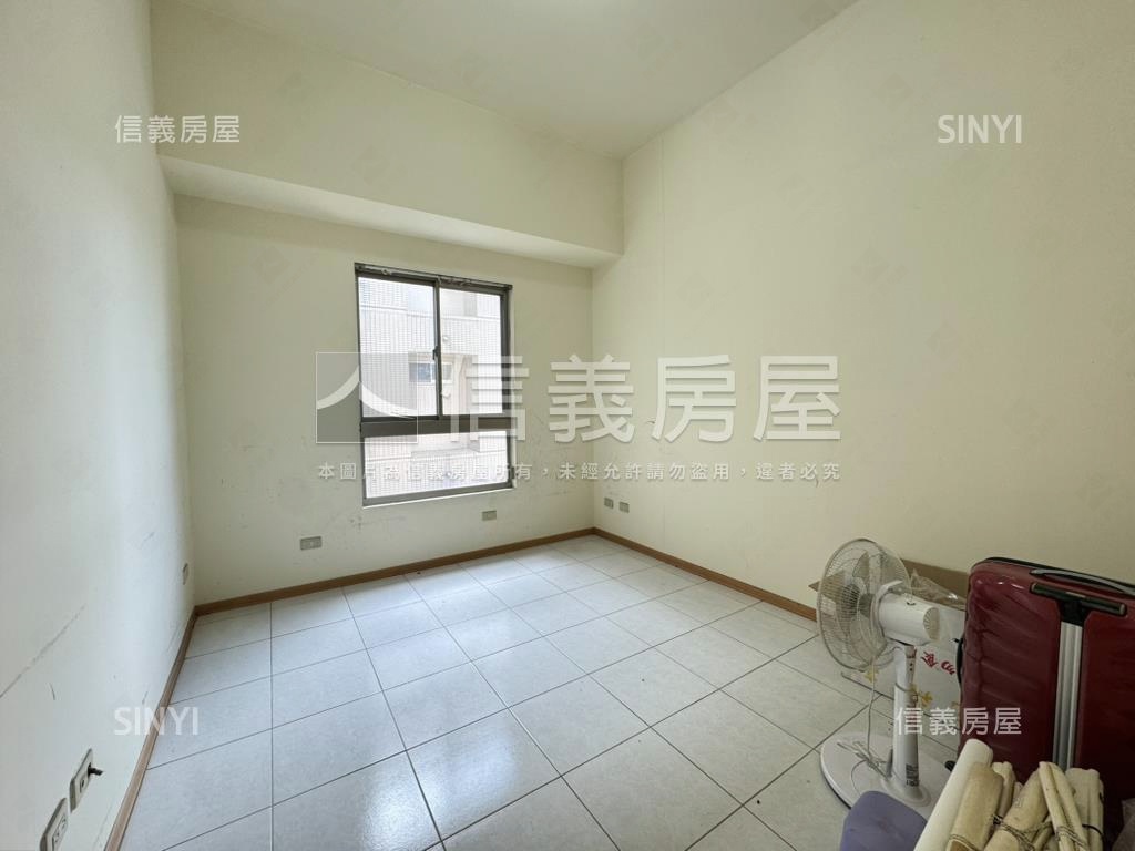 中和捷運四知新城四房車位房屋室內格局與周邊環境