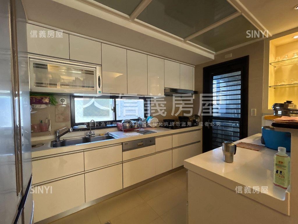 專任國美寶格麗精品豪邸房屋室內格局與周邊環境