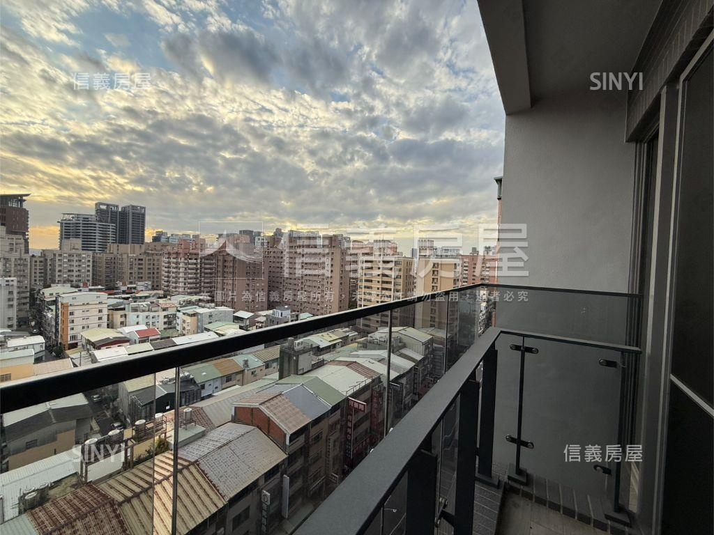 全新逢甲１０１七期視野戶房屋室內格局與周邊環境