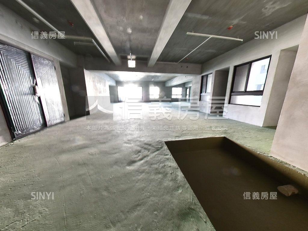 名人巷林鼎一邸前棟四車位房屋室內格局與周邊環境
