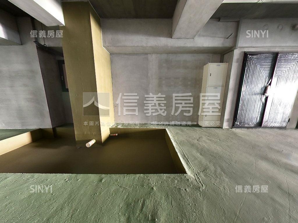 名人巷林鼎一邸前棟四車位房屋室內格局與周邊環境
