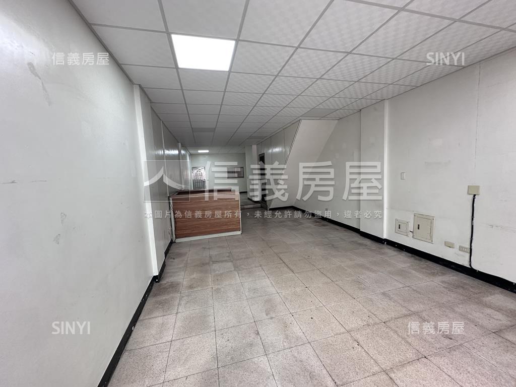 崇德路林森圖書新館店面房屋室內格局與周邊環境