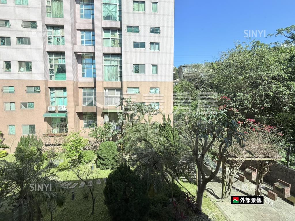 紅樹林稀有輕軌河景透天房屋室內格局與周邊環境