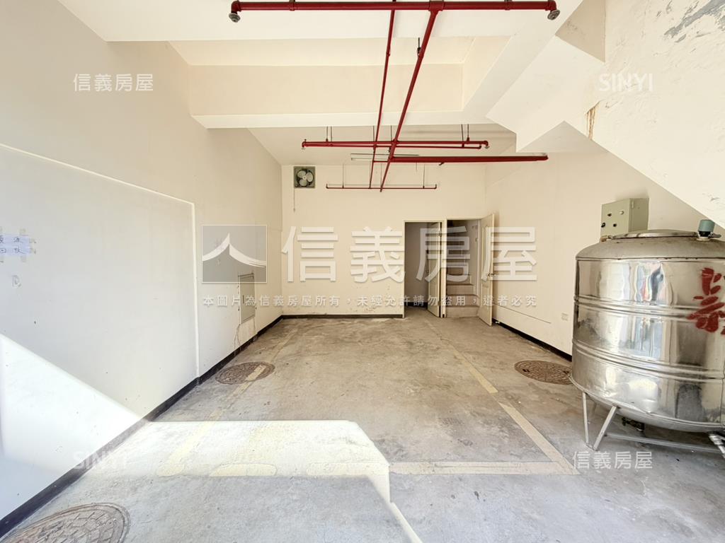 紅樹林稀有輕軌河景透天房屋室內格局與周邊環境