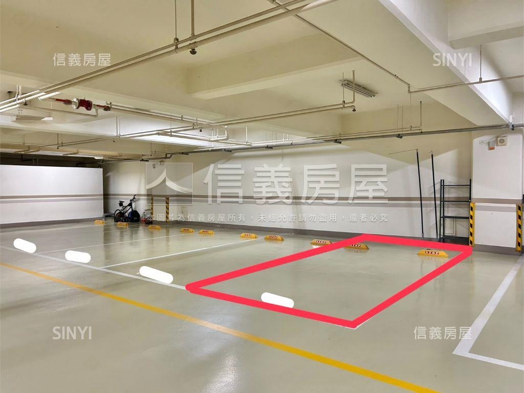 慕以斯蓮潭３房３衛平車讚房屋室內格局與周邊環境