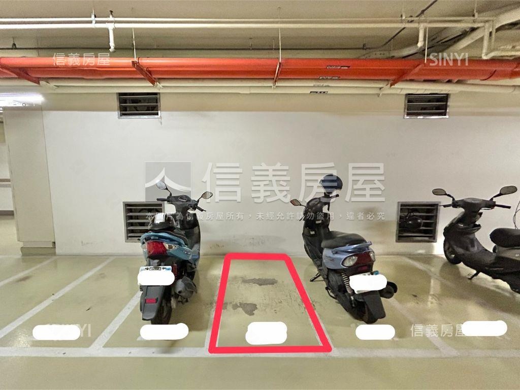 慕以斯蓮潭３房３衛平車讚房屋室內格局與周邊環境