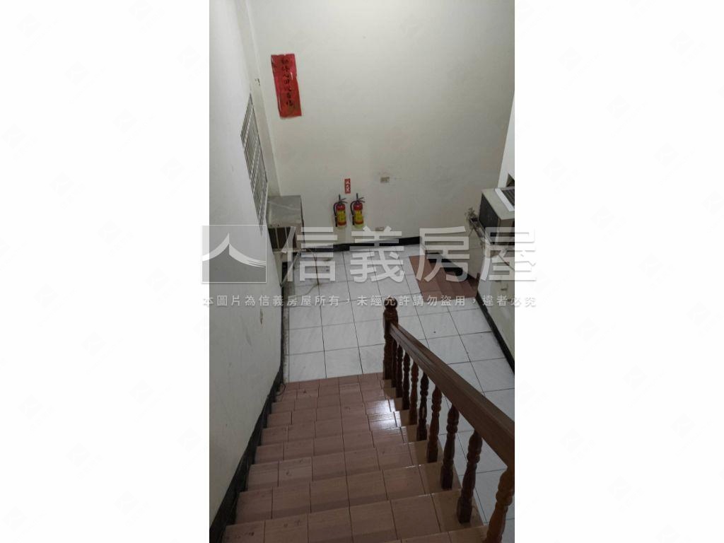 鶯歌中正二路收租金店面房屋室內格局與周邊環境