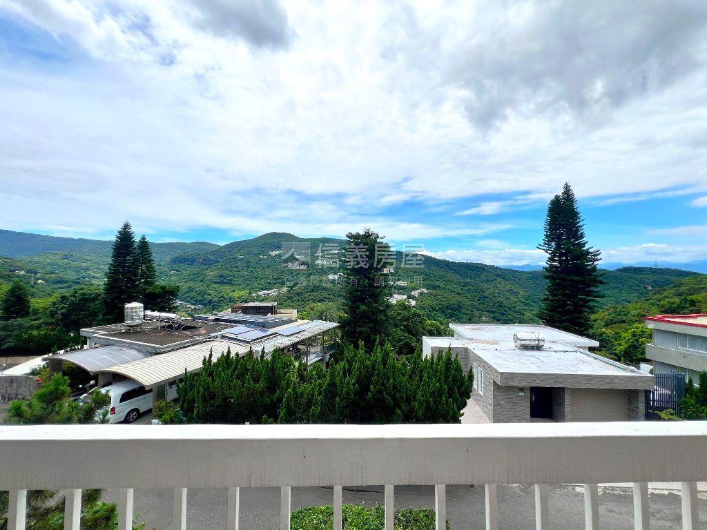 柏園山莊泳池別墅豪邸房屋室內格局與周邊環境