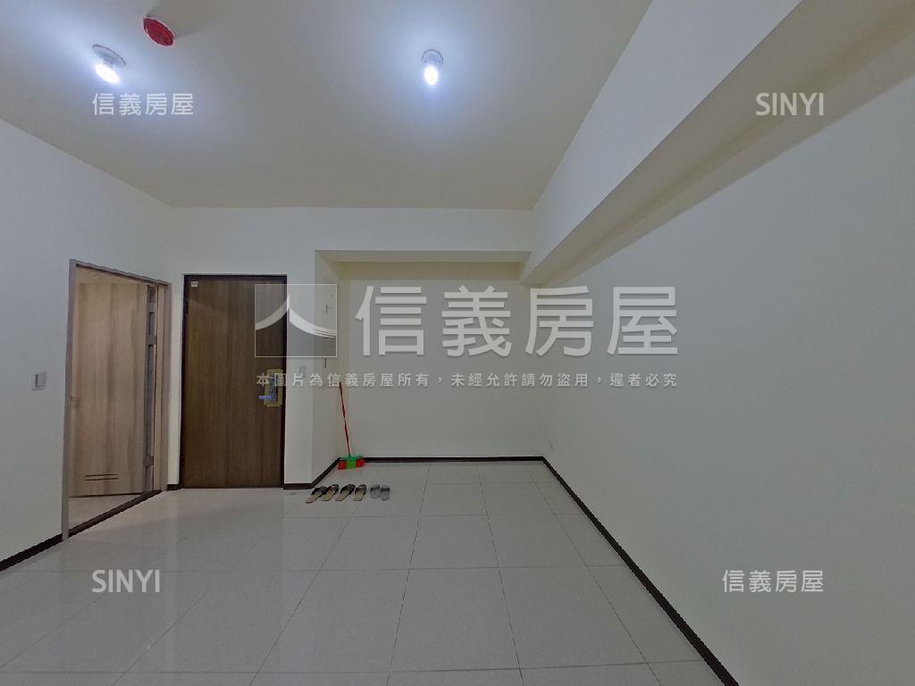 城閱露臺毛孩天堂房屋室內格局與周邊環境