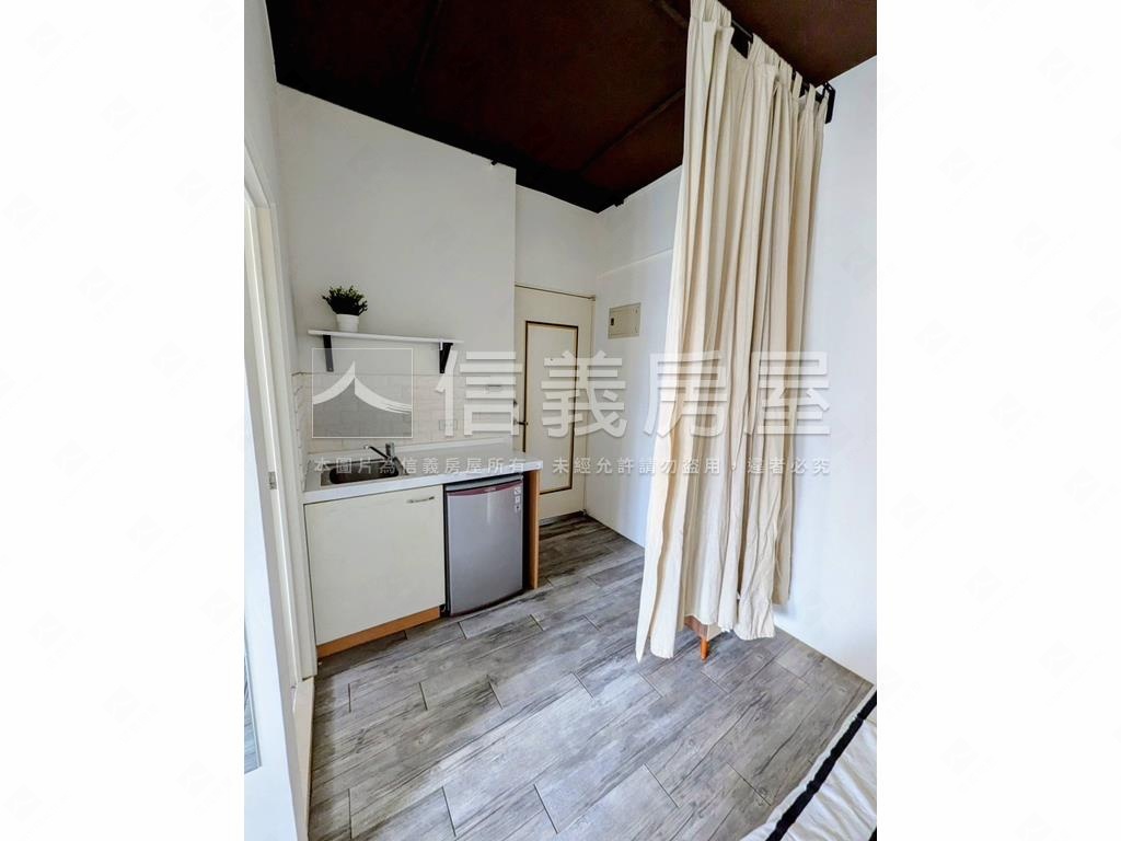 中華金雞母房屋室內格局與周邊環境