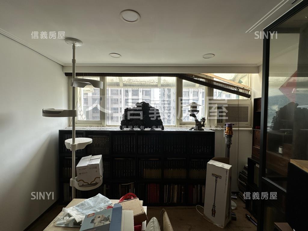 山水高樓面公園四房車位房屋室內格局與周邊環境