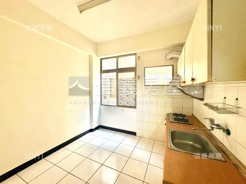 同安路近安慶國小店住房屋室內格局與周邊環境