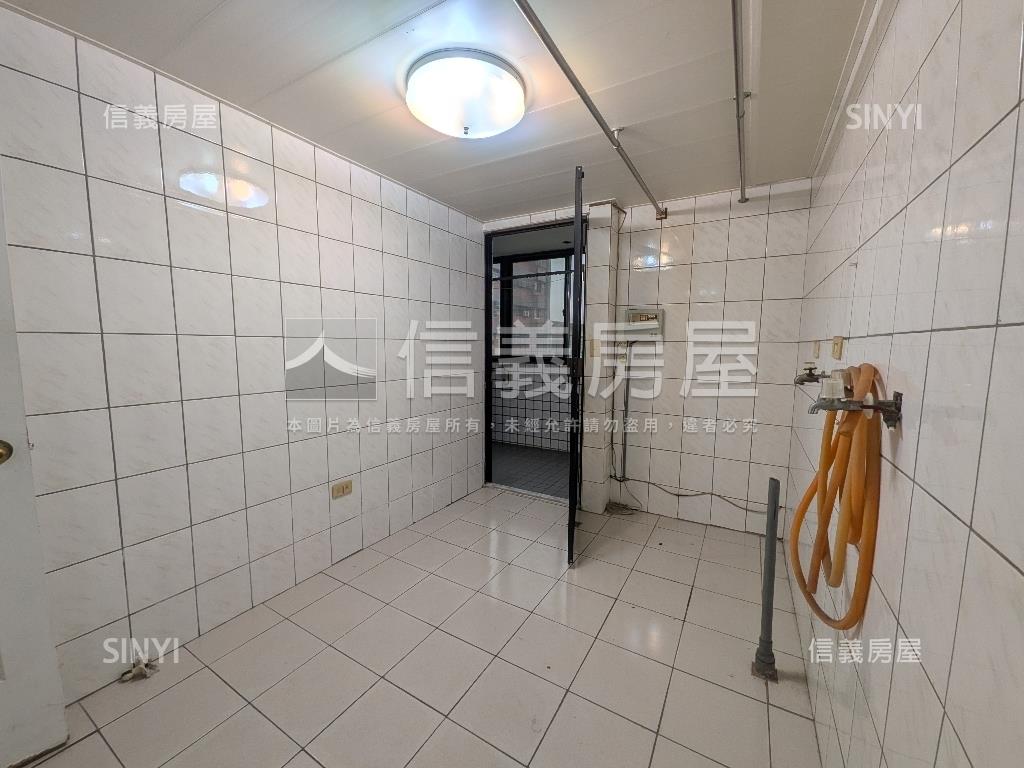 近旅順公園大三房平車房屋室內格局與周邊環境