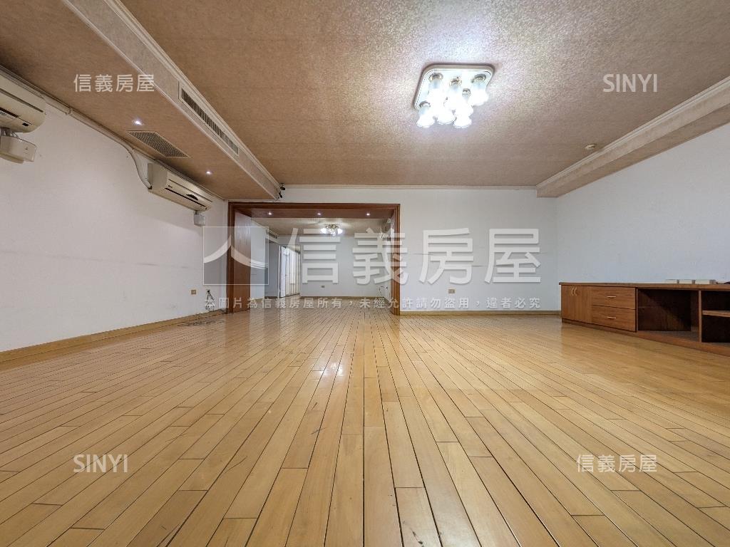 近旅順公園大三房平車房屋室內格局與周邊環境