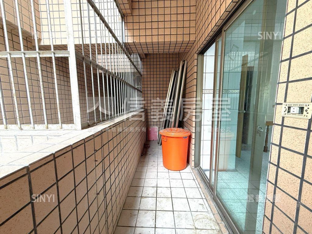 善化市心。角窗店面房屋室內格局與周邊環境