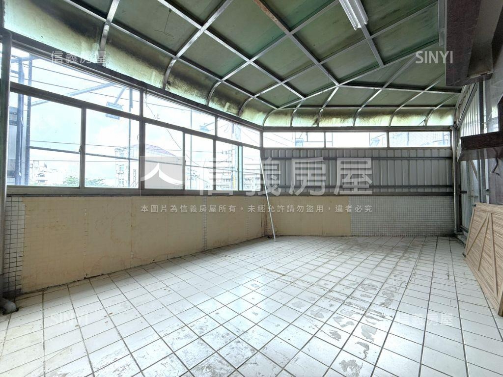 善化市心。角窗店面房屋室內格局與周邊環境
