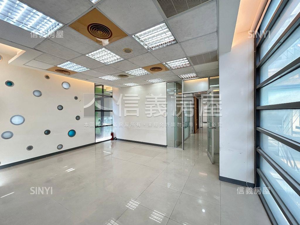 南區角間整棟店面房屋室內格局與周邊環境