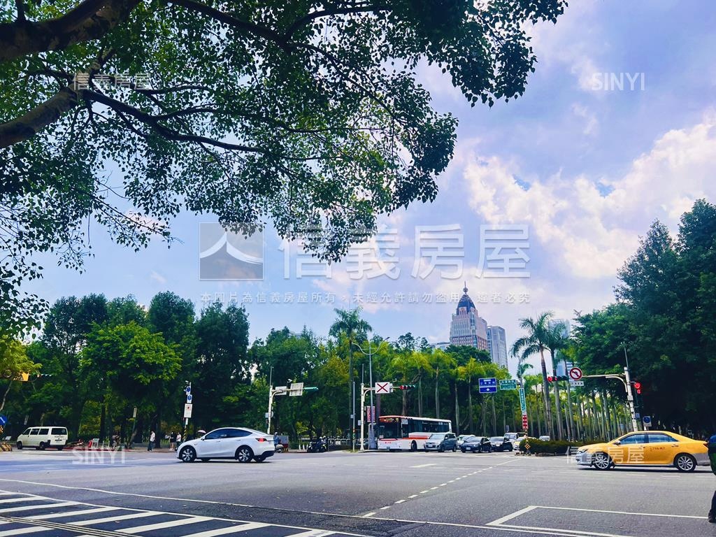 國館邊間一樓大空間店面房屋室內格局與周邊環境