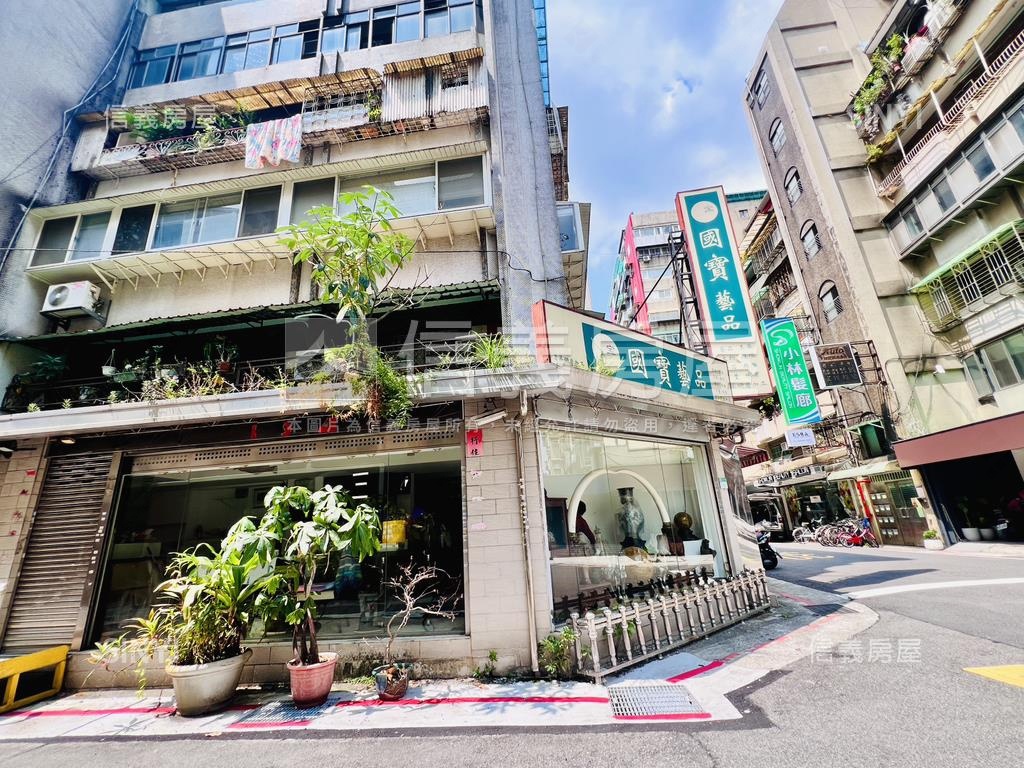 國館邊間一樓大空間店面房屋室內格局與周邊環境