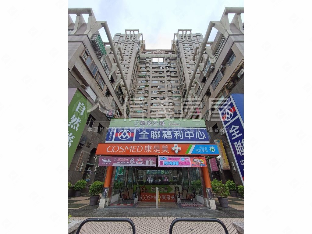 獨家～太陽大帝次高樓四房房屋室內格局與周邊環境