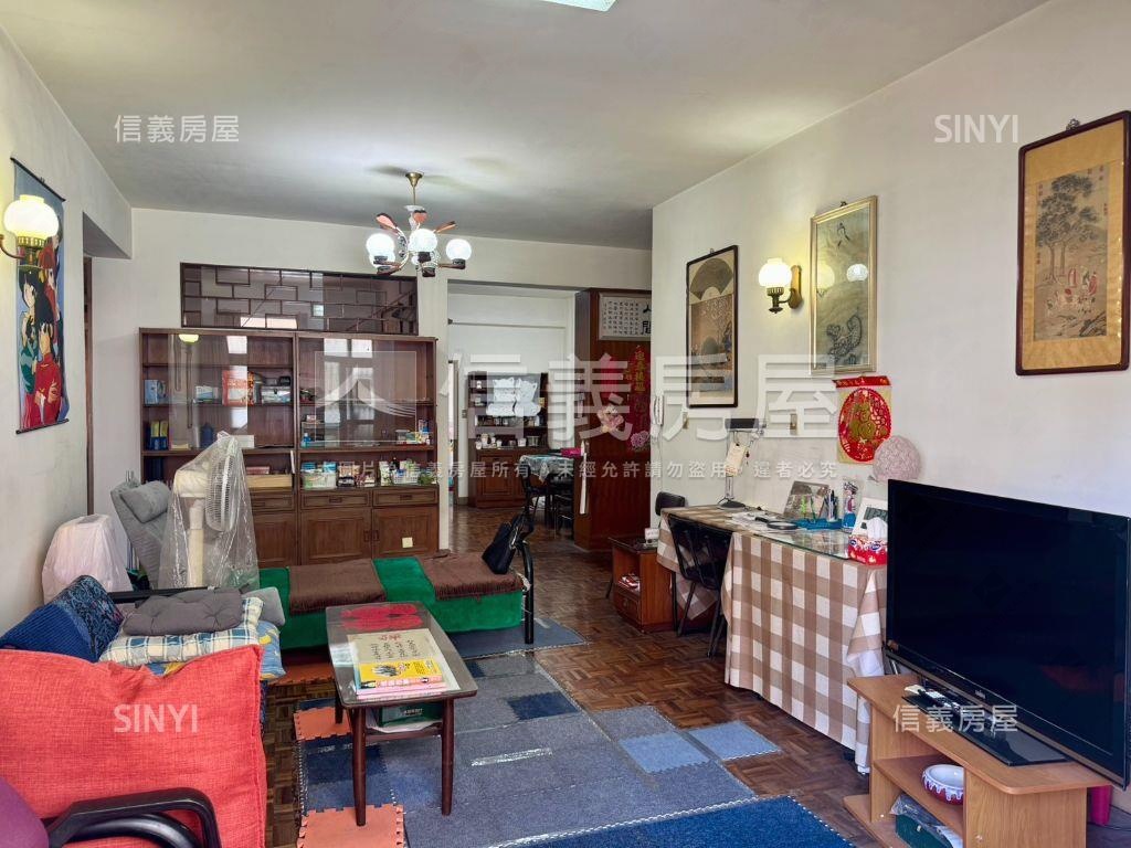 【新接】三面採光方正美寓房屋室內格局與周邊環境