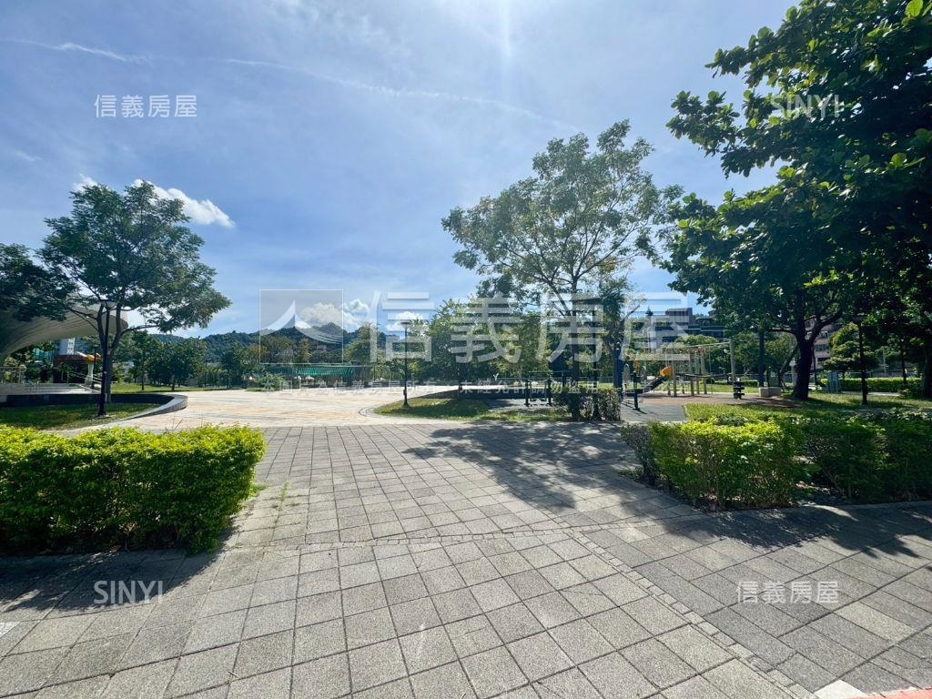 【新接】三面採光方正美寓房屋室內格局與周邊環境