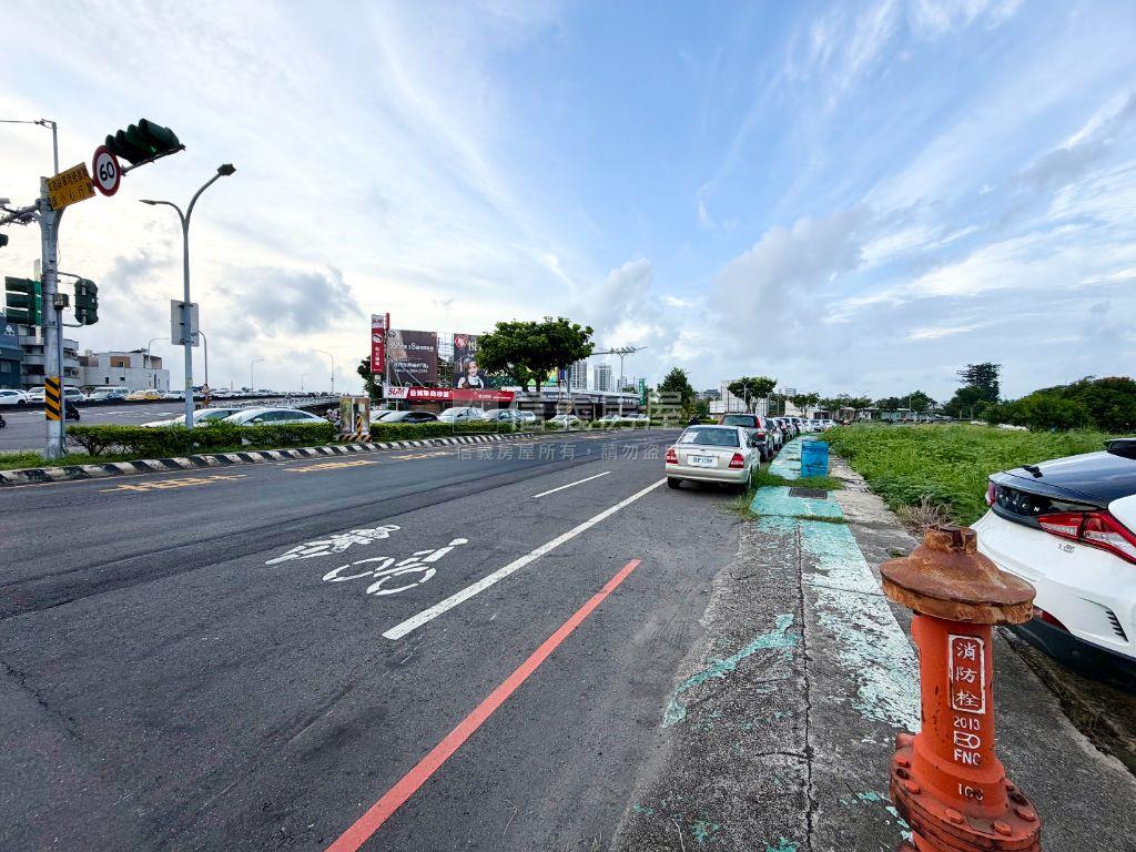中華北路正路面黃金美地Ｂ房屋室內格局與周邊環境