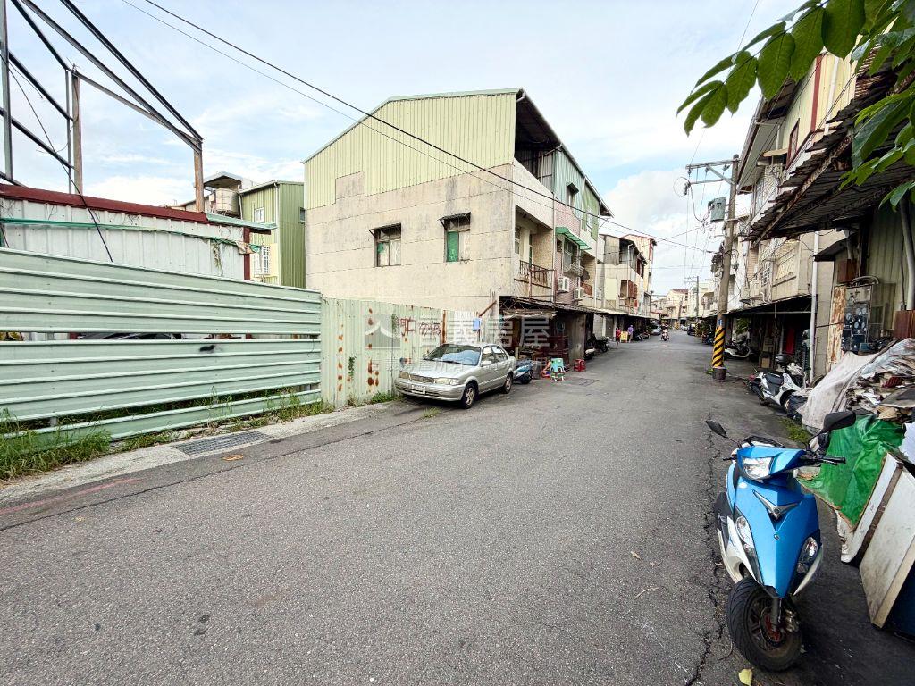 中華北路正路面黃金美地Ｂ房屋室內格局與周邊環境