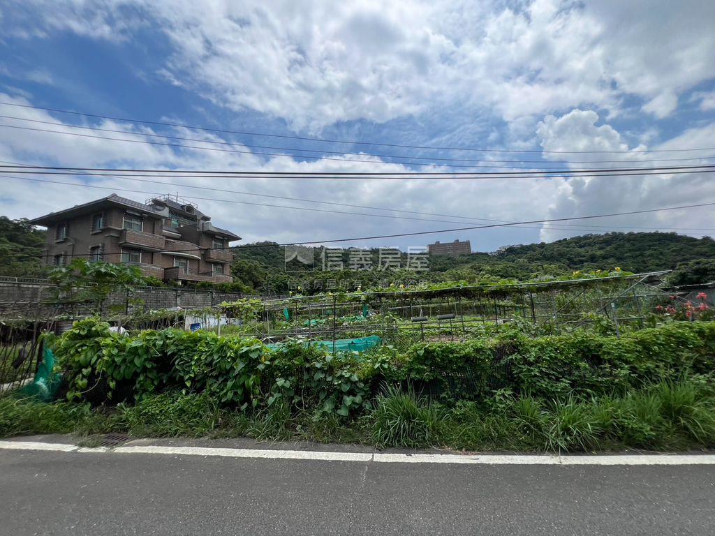 樹梅坑土地３房屋室內格局與周邊環境
