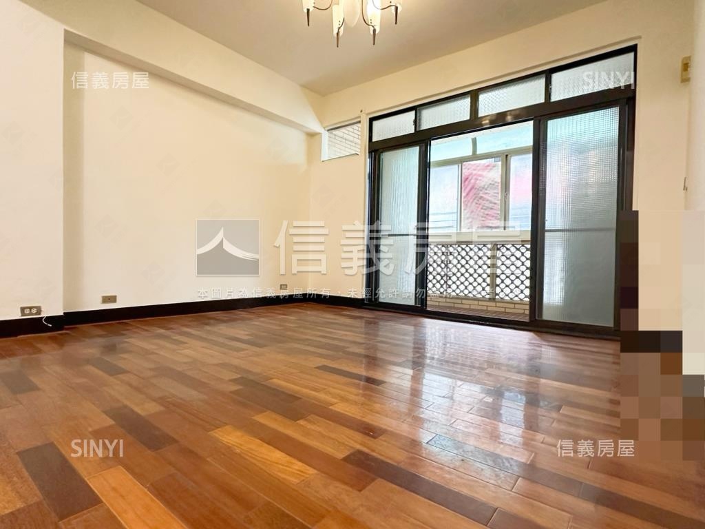 鬧中取靜邊間開窗標格公寓房屋室內格局與周邊環境