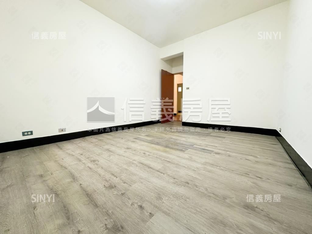 鬧中取靜邊間開窗標格公寓房屋室內格局與周邊環境
