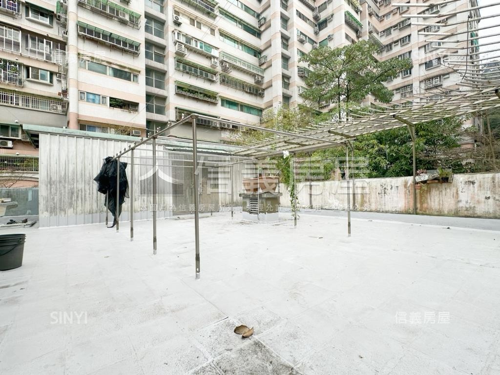鬧中取靜邊間開窗標格公寓房屋室內格局與周邊環境