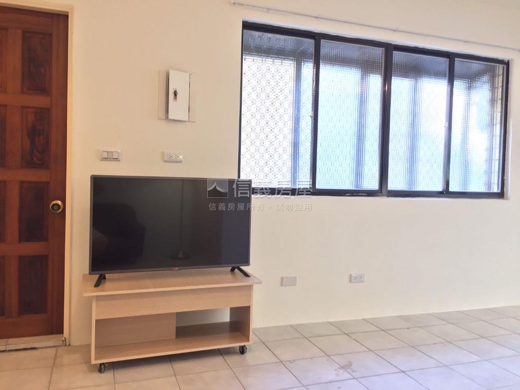 低總價光華電梯套房房屋室內格局與周邊環境