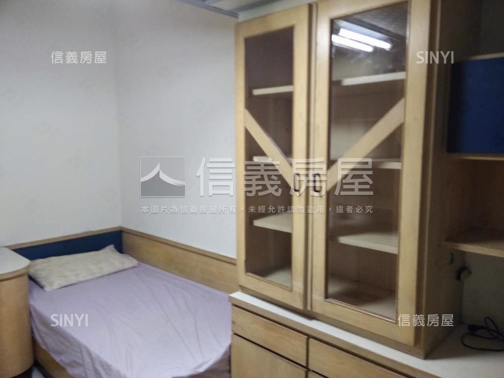 近輕軌中正山水大四房房屋室內格局與周邊環境