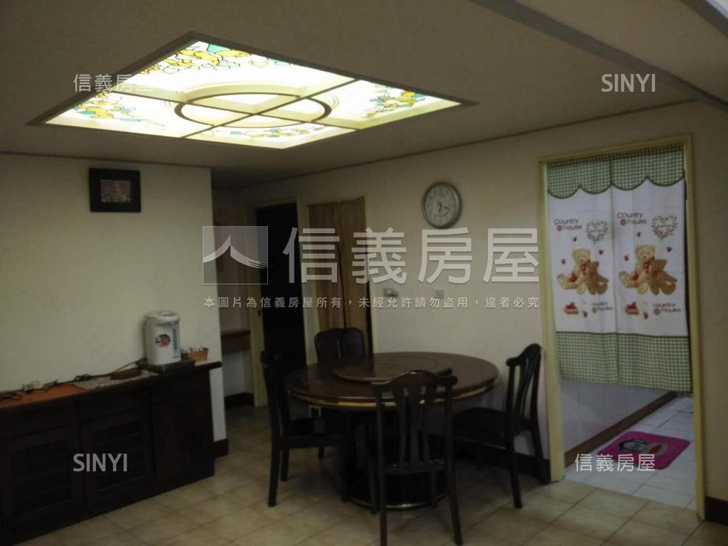 近輕軌中正山水大四房房屋室內格局與周邊環境