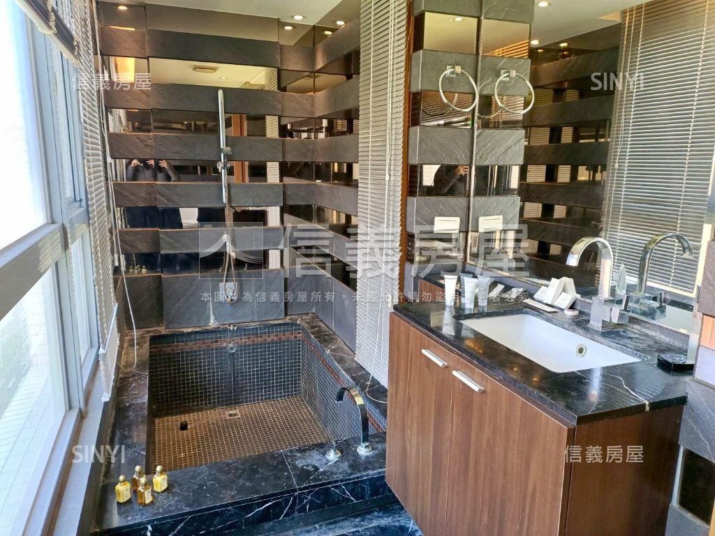 世界之心稀有邊間格局房屋室內格局與周邊環境