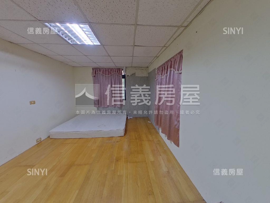 稀有低總價大空間宅房屋室內格局與周邊環境