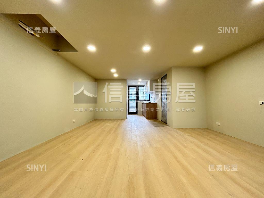 民族美妝低總美寓３Ｆ房屋室內格局與周邊環境