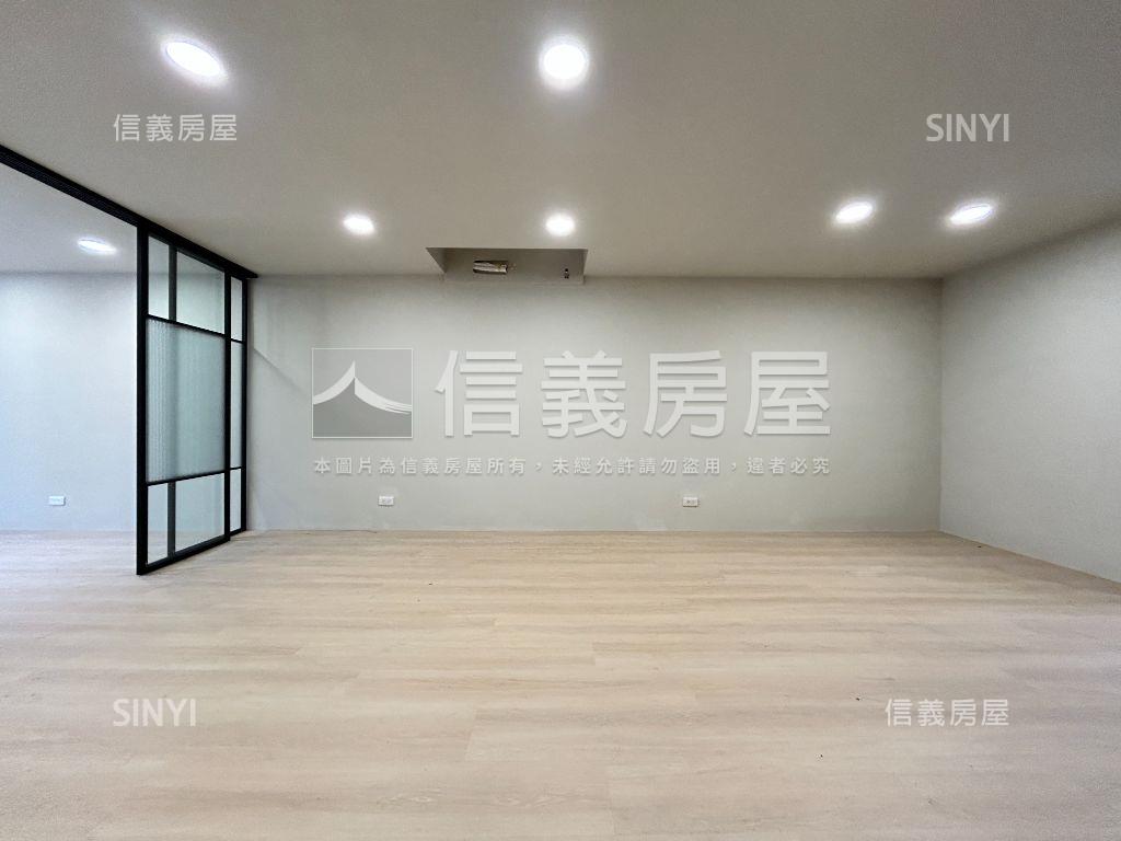 民族美妝低總美寓３Ｆ房屋室內格局與周邊環境