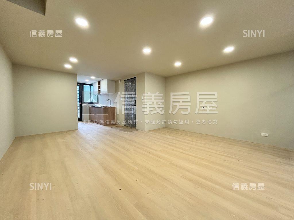 民族美妝低總美寓３Ｆ房屋室內格局與周邊環境