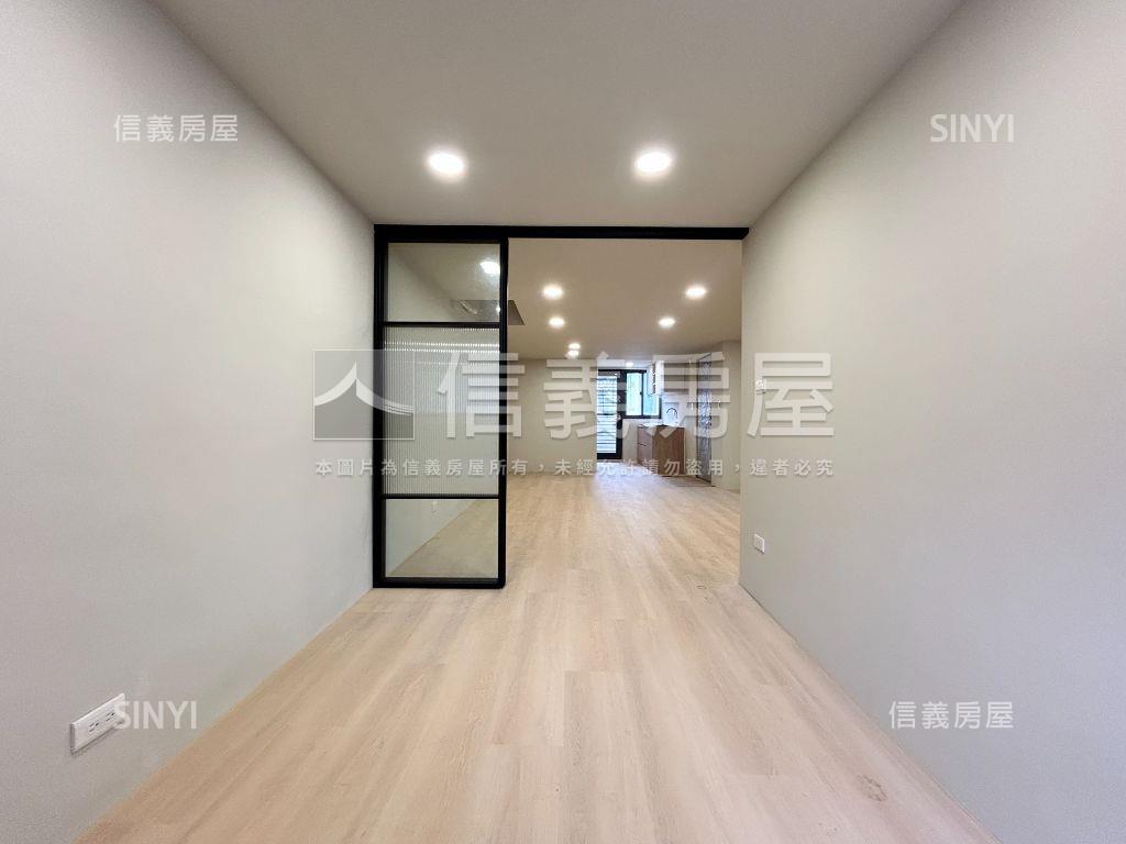 民族美妝低總美寓３Ｆ房屋室內格局與周邊環境