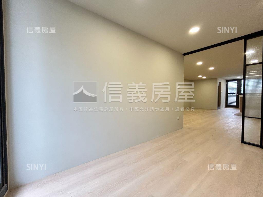 民族美妝低總美寓３Ｆ房屋室內格局與周邊環境