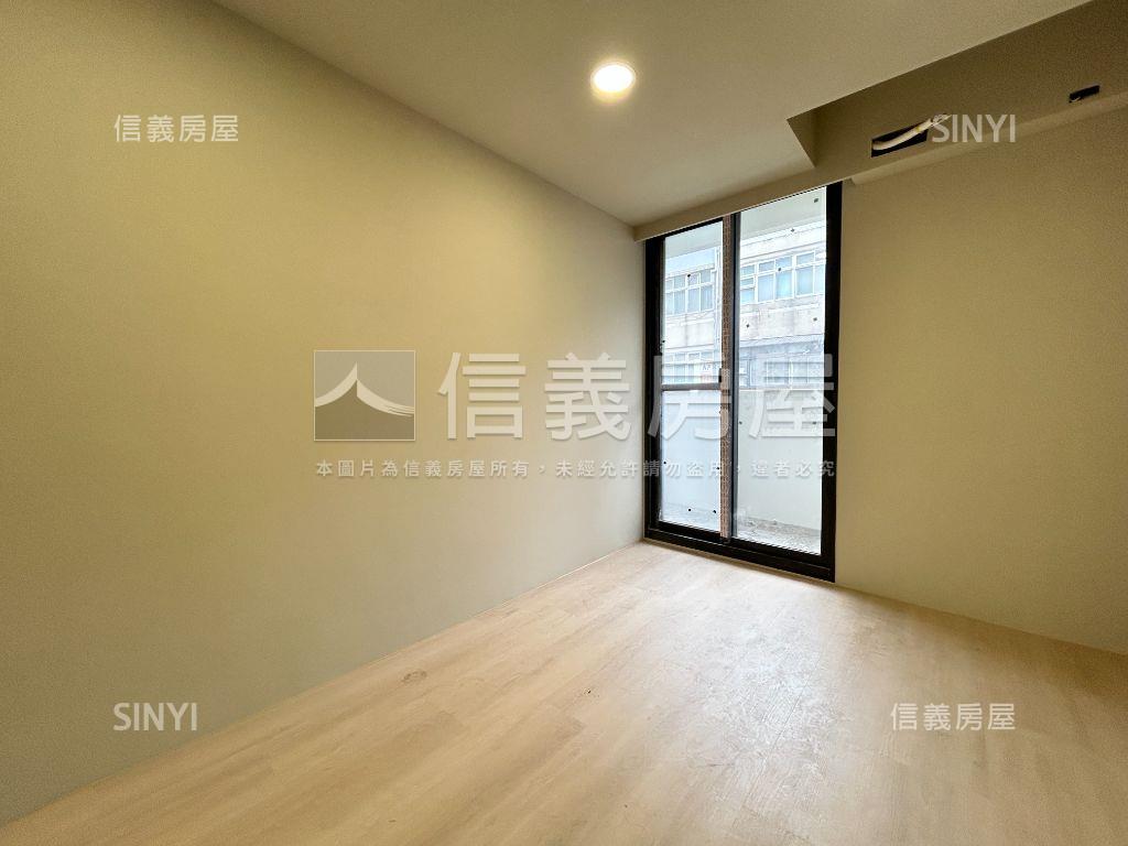 民族美妝低總美寓３Ｆ房屋室內格局與周邊環境