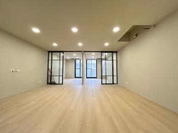 民族美妝低總美寓３Ｆ